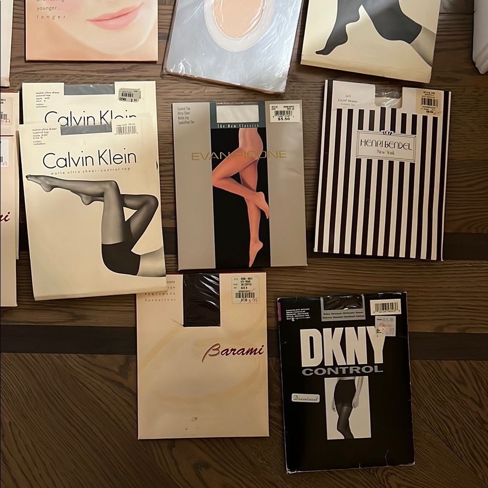 Extensive panty hose Collection in Black, White, and Beige and other colors - Picture 4 of 10